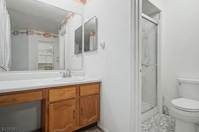71 Bayberry Dr, Franklin Twp., NJ 08873