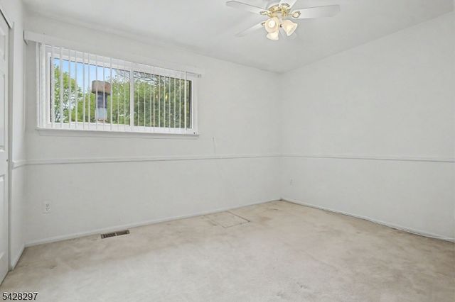 71 Bayberry Dr, Franklin Twp., NJ 08873