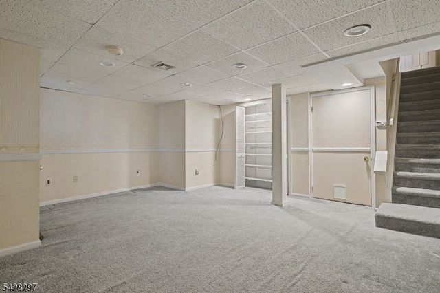 71 Bayberry Dr, Franklin Twp., NJ 08873