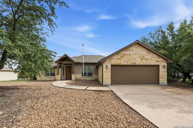 1184 SUMMIT BLF, Canyon Lake, TX 78133