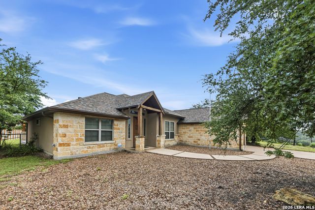 1184 SUMMIT BLF, Canyon Lake, TX 78133