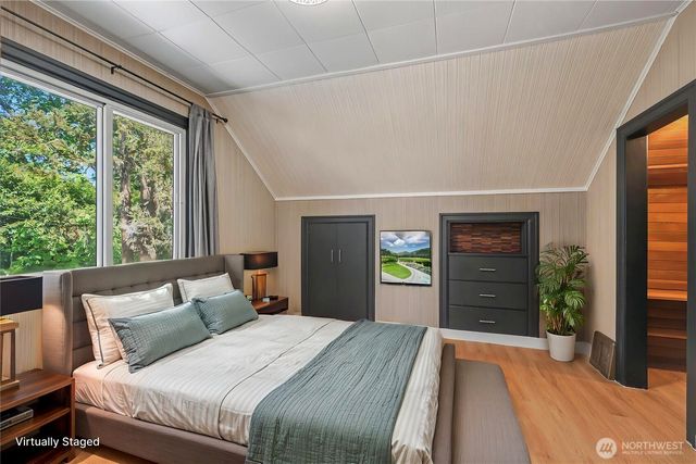 10106 16th Avenue S, Seattle, WA 98168