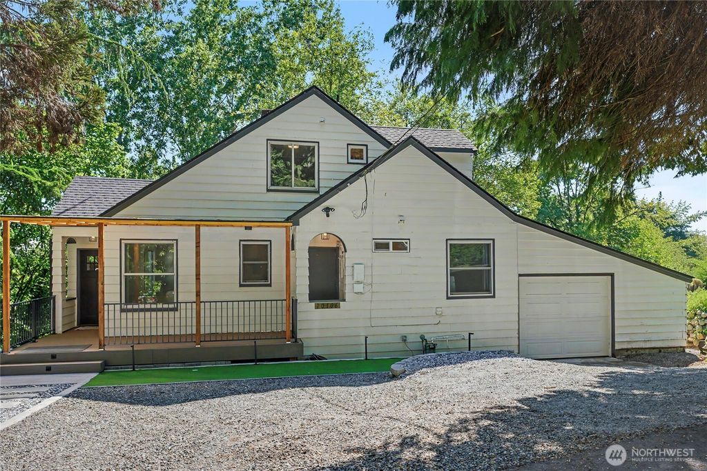 10106 16th Avenue S, Seattle, WA 98168