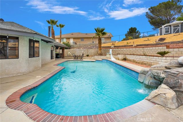 18630 Centennial, Hesperia, CA 92345