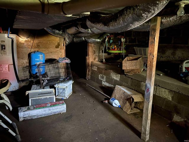 1158 E Summit Street, Wawaka, IN 46794