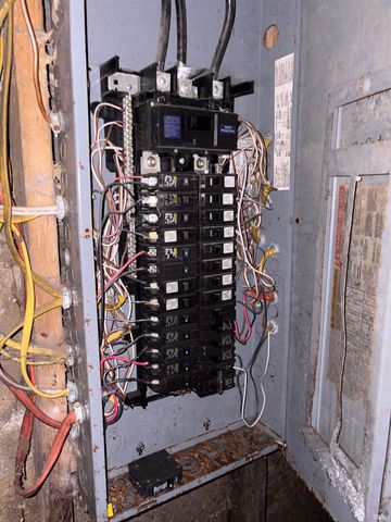 1158 E Summit Street, Wawaka, IN 46794