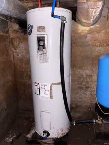 1158 E Summit Street, Wawaka, IN 46794