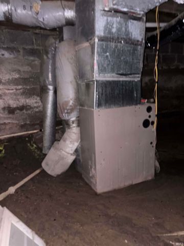 1158 E Summit Street, Wawaka, IN 46794