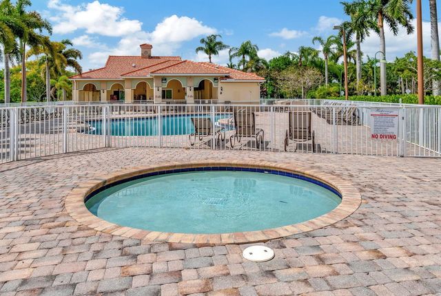 4706 SW 13th Street, Deerfield Beach, FL 33442