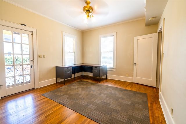 1107 N Adams St, Beeville, TX 78102