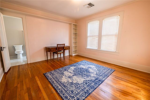 1107 N Adams St, Beeville, TX 78102