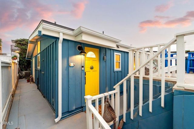 1089 Belfast Lane, Ventura, CA 93001