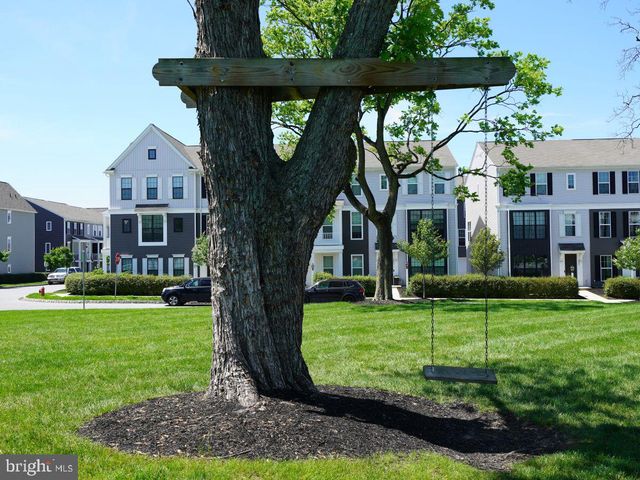 3125 OVERLOOK DR, Mechanicsburg, PA 17055