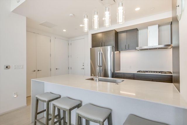 301 West Ave 4208, Austin, TX 78701