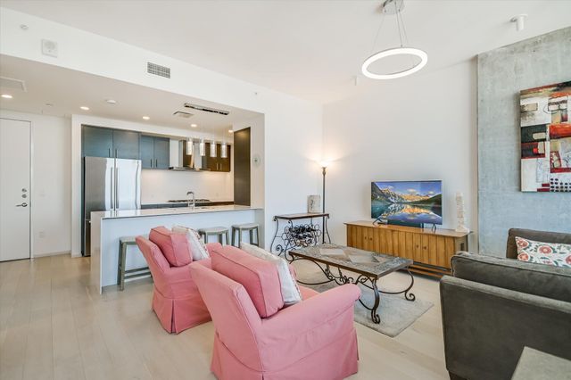 301 West Ave 4208, Austin, TX 78701