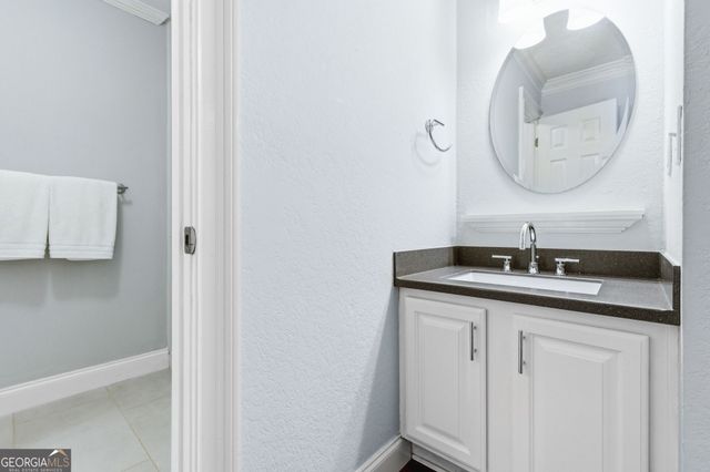 1050 Sasha Lane, Roswell, GA 30075