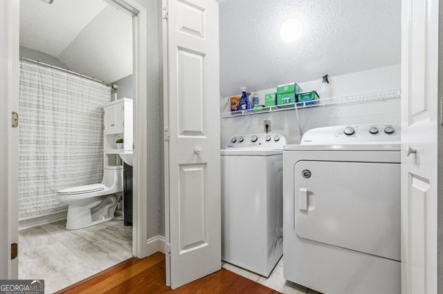 1050 Sasha Lane, Roswell, GA 30075