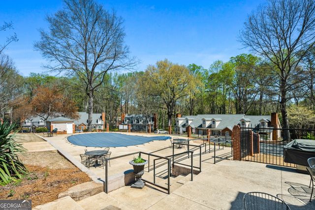 1050 Sasha Lane, Roswell, GA 30075