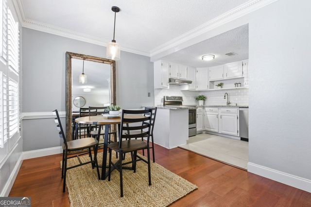 1050 Sasha Lane, Roswell, GA 30075