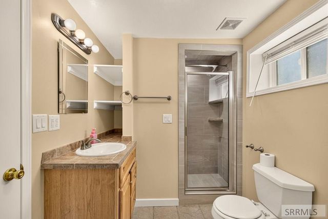 406 N 2nd W, St Anthony, ID 83445