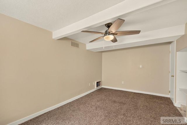 406 N 2nd W, St Anthony, ID 83445