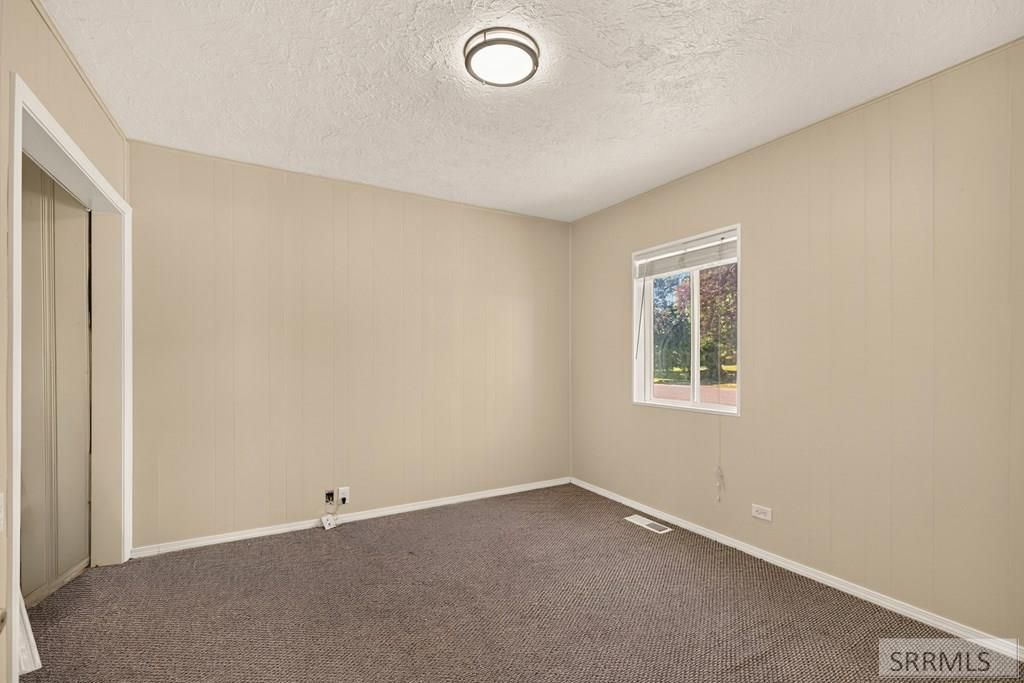 Image 18 of property listing at 406 N 2nd W, St Anthony, ID 83445