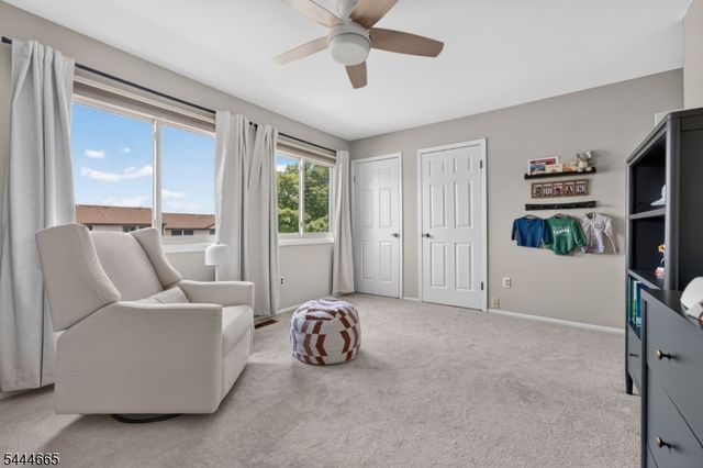 8 Saxonney Cir, Raritan Twp., NJ 08822