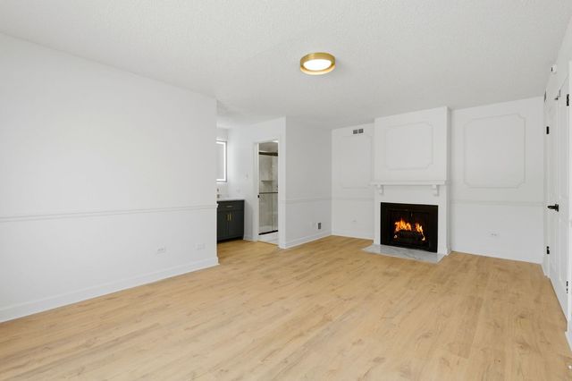 8216 Mulberry Court 8A, Palos Hills, IL 60465