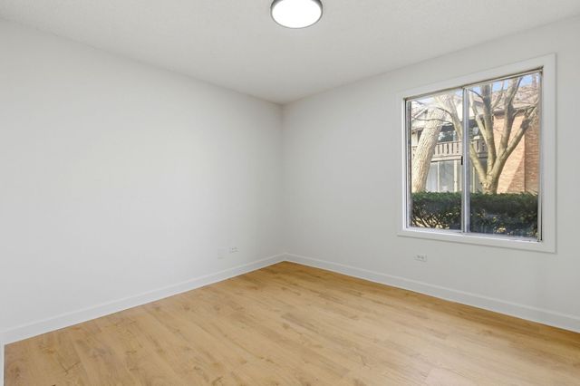 8216 Mulberry Court 8A, Palos Hills, IL 60465