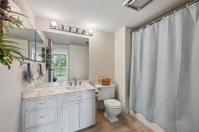 2222 1st Avenue NE 108, Cedar Rapids, IA 52402