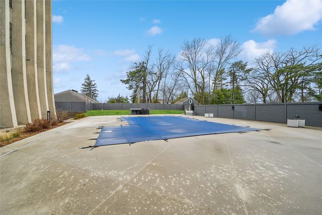 2222 1st Avenue NE 108, Cedar Rapids, IA 52402