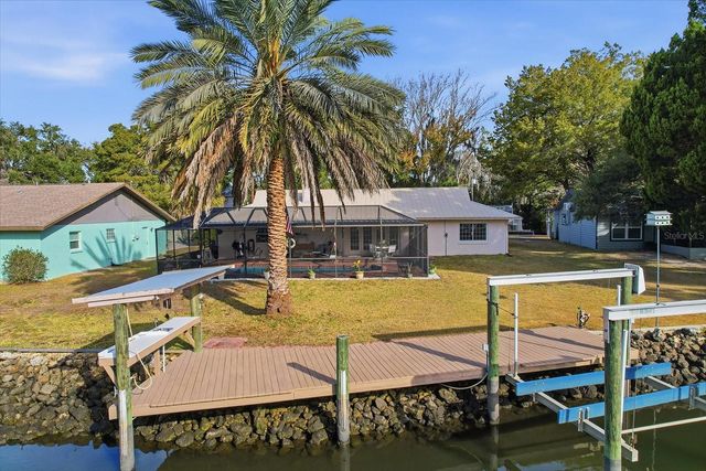 11290 W AMERINDIAN COURT, Crystal River, FL 34429