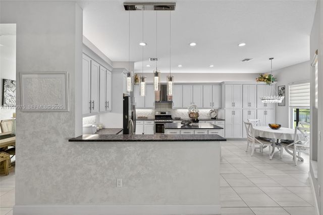 11051 SW Ivory Springs Ln, Port St. Lucie, FL 34987