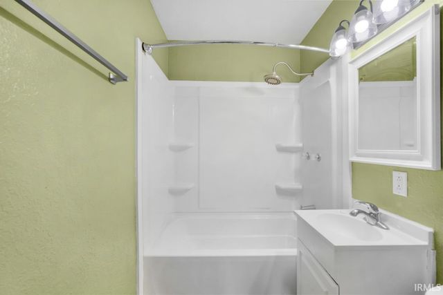 1000 W HAVENS Street, Kokomo, IN 46901