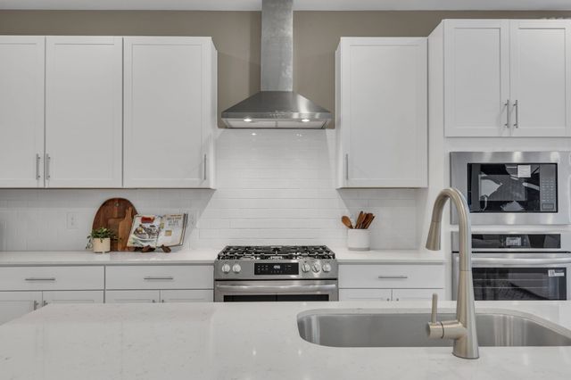 1230 Leavell Lane, Murfreesboro, TN 37130