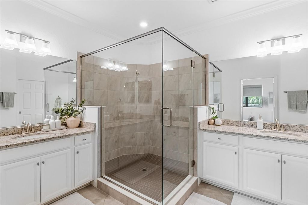 Image 30 of property listing at 6015 WORSHAM LANE 103, Bradenton, FL 34211