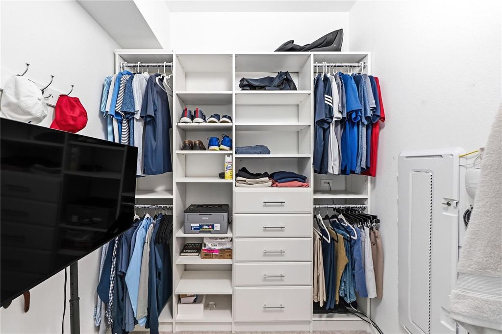 Image 32 of property listing at 6015 WORSHAM LANE 103, Bradenton, FL 34211