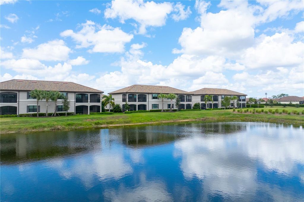 Image 56 of property listing at 6015 WORSHAM LANE 103, Bradenton, FL 34211