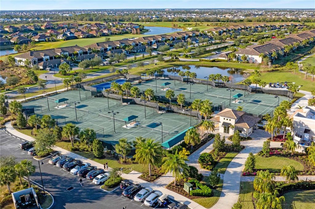 Image 66 of property listing at 6015 WORSHAM LANE 103, Bradenton, FL 34211