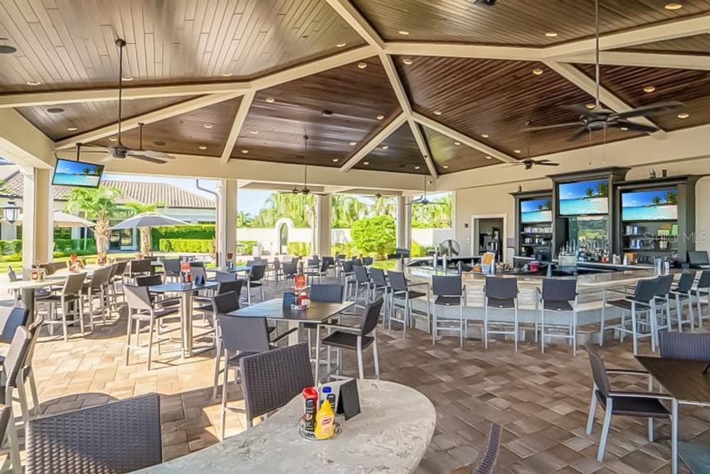 Image 81 of property listing at 6015 WORSHAM LANE 103, Bradenton, FL 34211