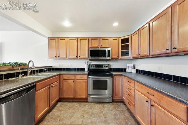 5208 Prairie Grass Lane, Colorado Springs, CO 80922