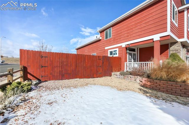 5208 Prairie Grass Lane, Colorado Springs, CO 80922