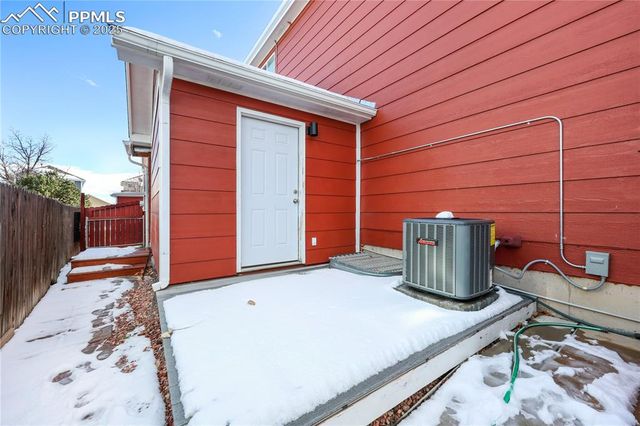 5208 Prairie Grass Lane, Colorado Springs, CO 80922