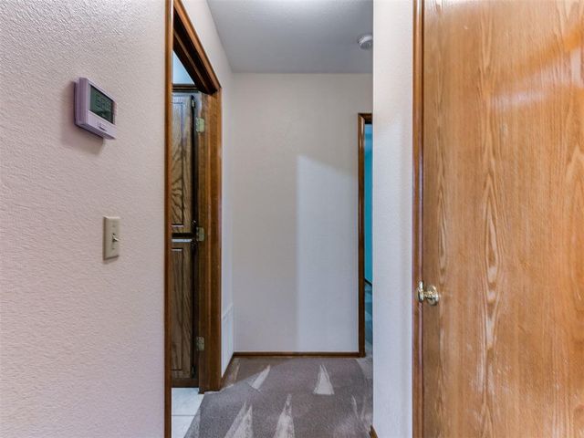 1653 NE 9th Street, Moore, OK 73160