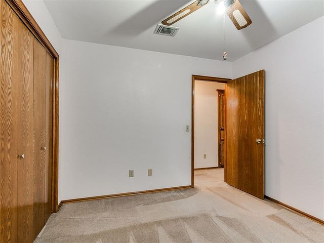 1653 NE 9th Street, Moore, OK 73160