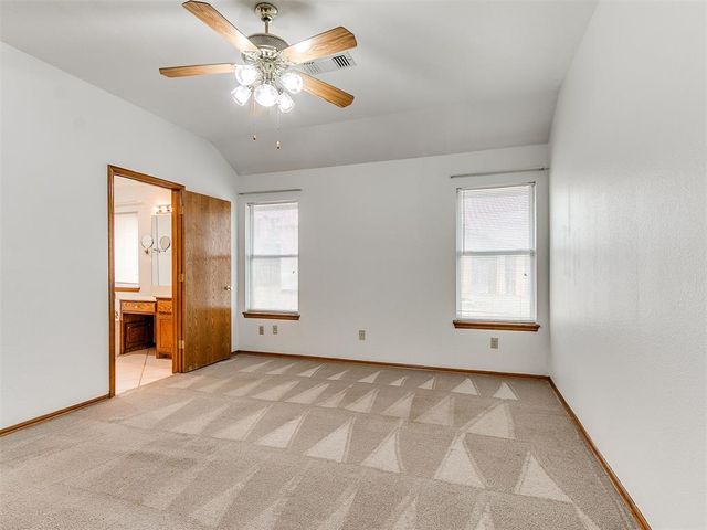 1653 NE 9th Street, Moore, OK 73160