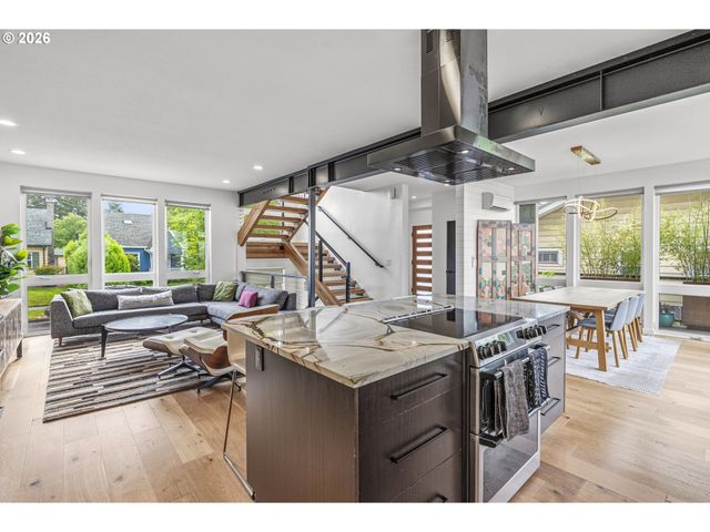 3435 Ne 51ST Ave, Portland, OR 97213