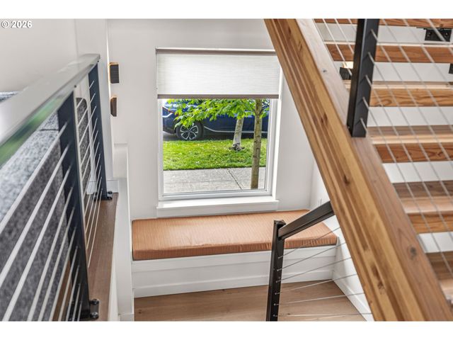 3435 Ne 51ST Ave, Portland, OR 97213