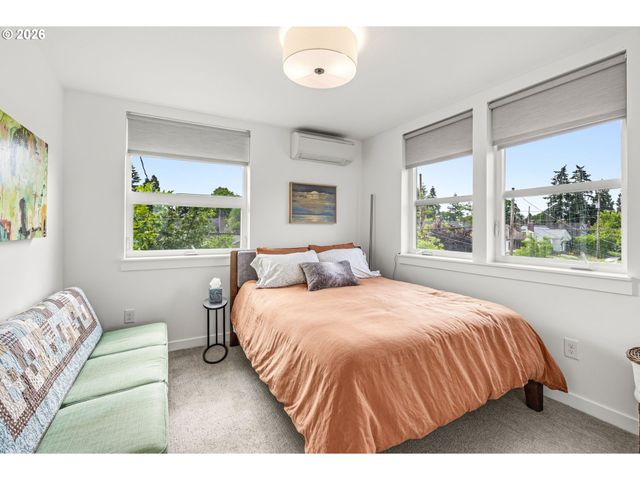 3435 Ne 51ST Ave, Portland, OR 97213