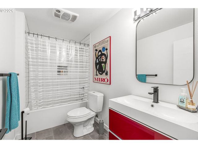 3435 Ne 51ST Ave, Portland, OR 97213